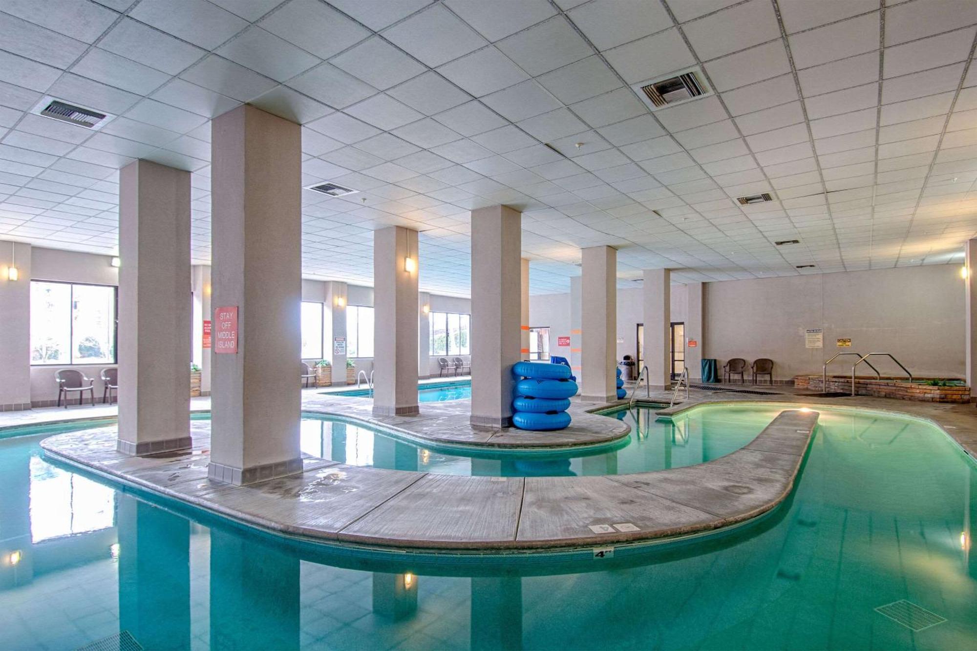 Park Tower Inn Pigeon Forge Buitenkant foto